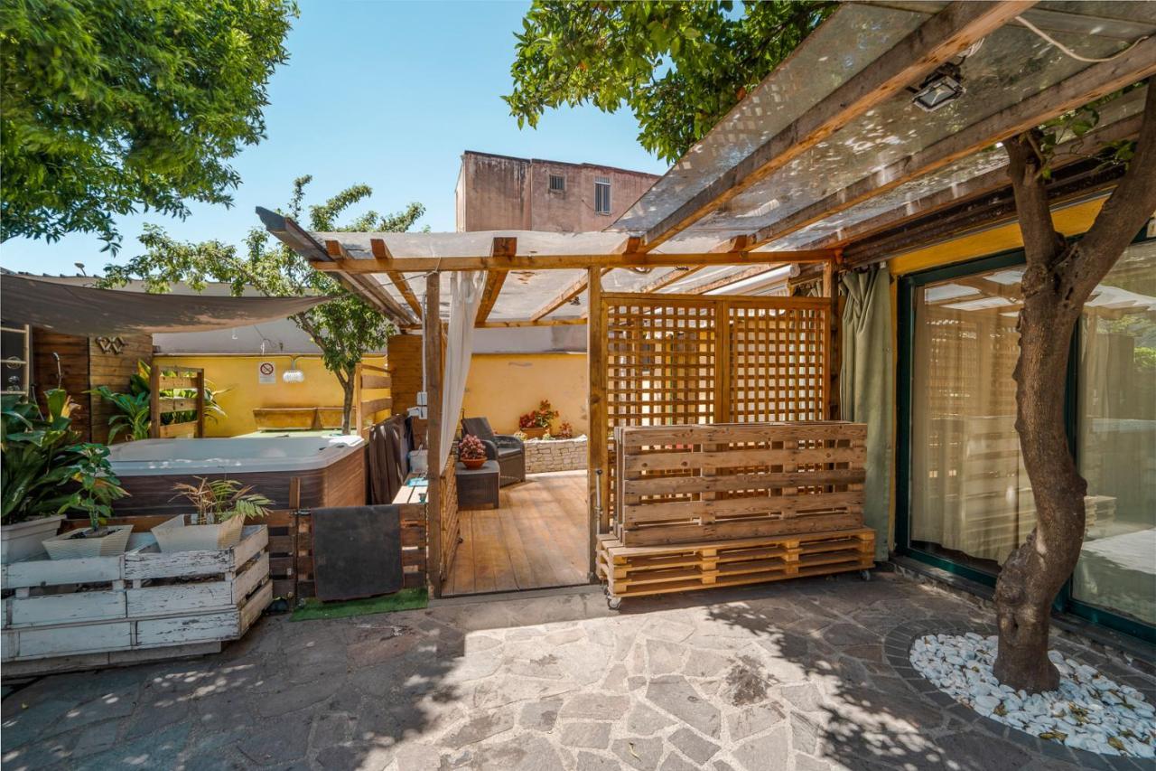 Bed and Breakfast Domus Vesuvia Torre Annunziata Esterno foto